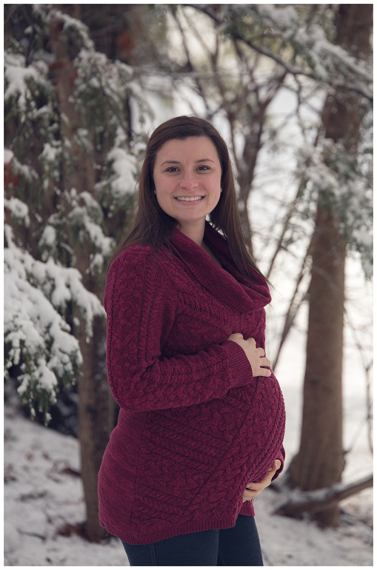 CT Maternity winter snow photograph